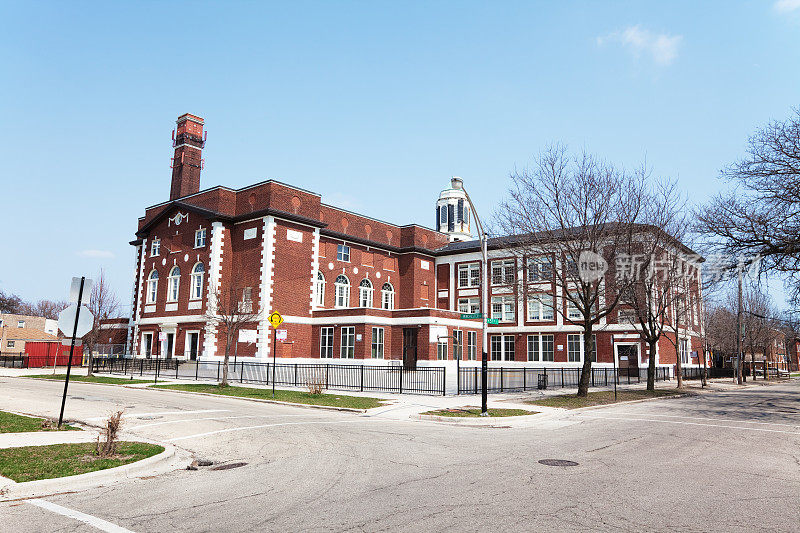 查尔斯R亨德森小学在西恩格尔伍德，芝加哥