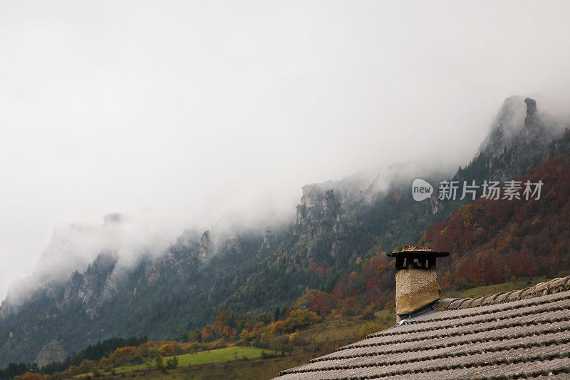 塞文山的雾