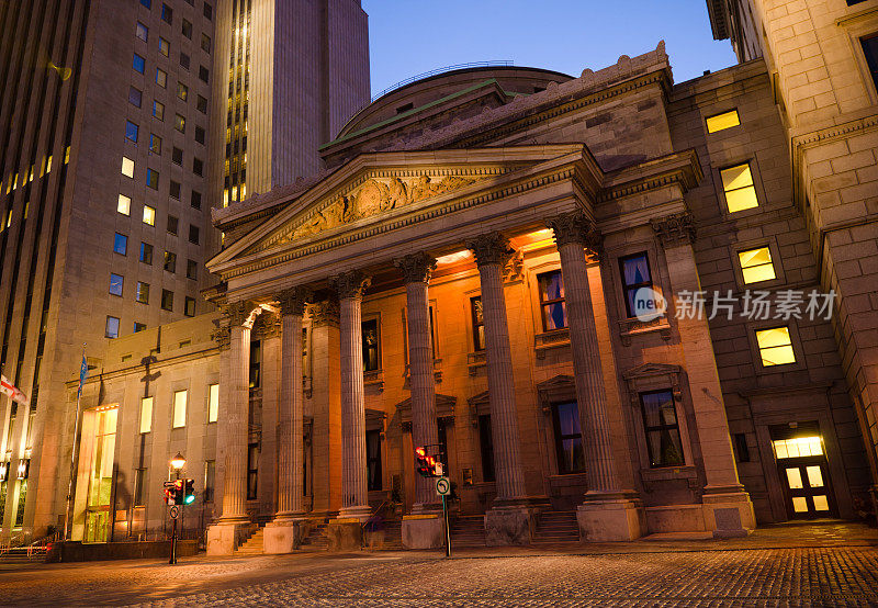 蒙特利尔银行位于魁北克的阿尔梅斯广场
