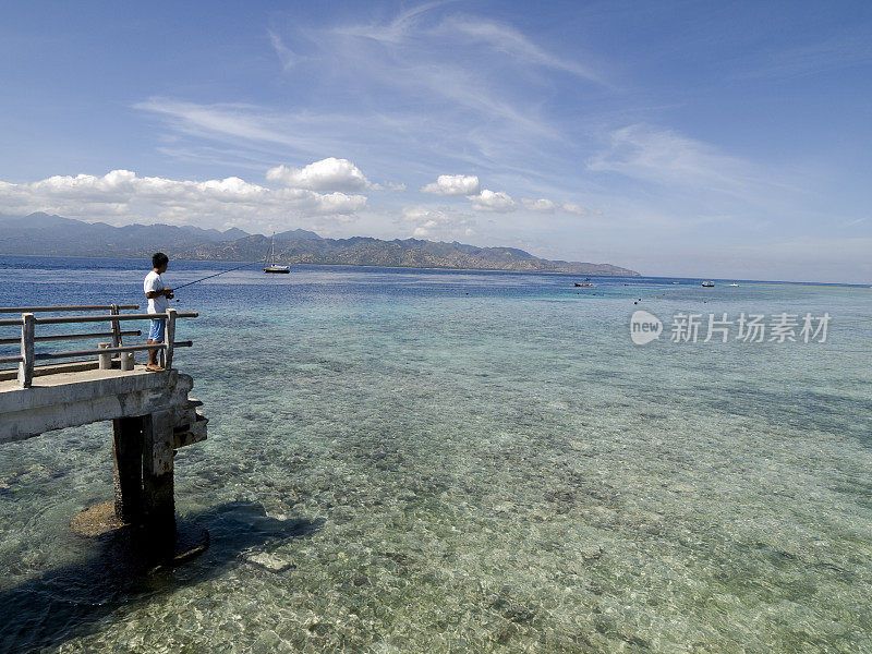 吉利岛的海滩景色