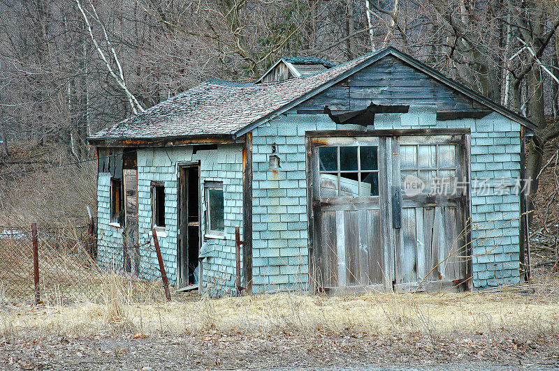 废弃的小屋