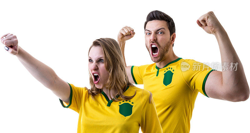 一对巴西球迷在白色背景下庆祝