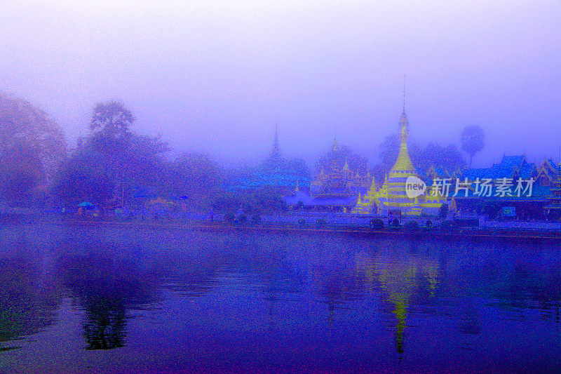 钟康寺是泰国清迈附近的湄泓子游客最喜欢的地方，冬天有雾。