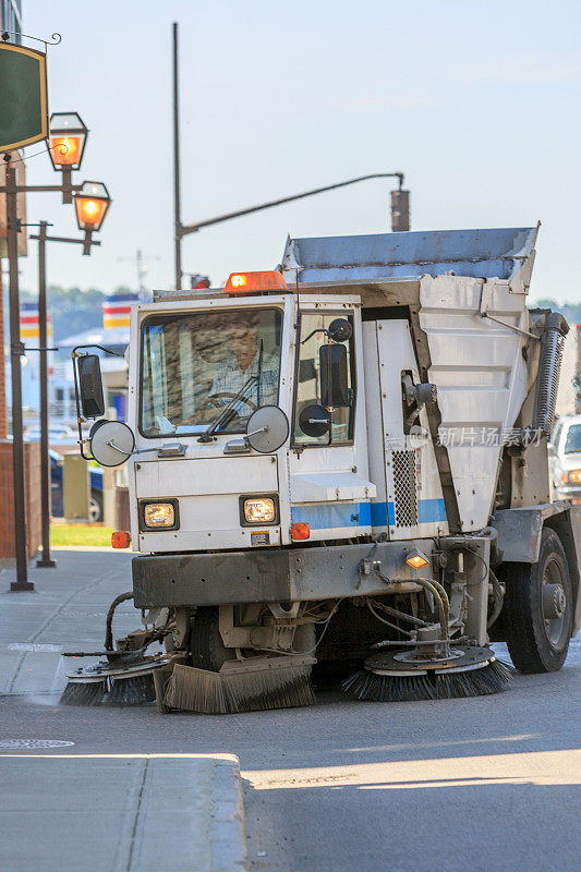 魁北克市的马路正在清扫