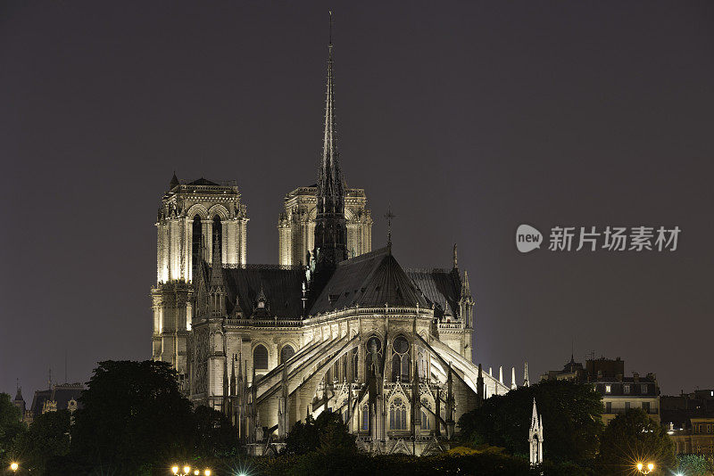 巴黎圣母院夜景