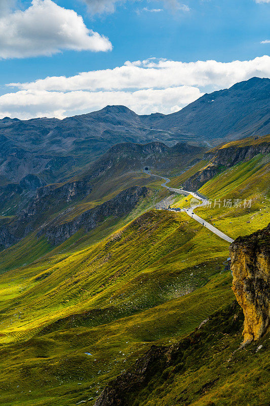 大格洛克纳高山公路，一个阳光明媚的日子。