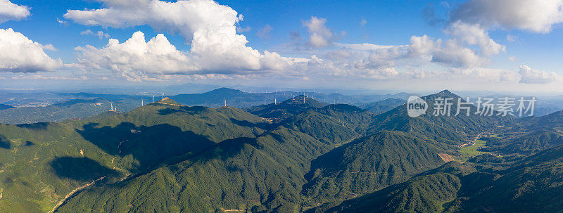 风力发电大面积分布在山区