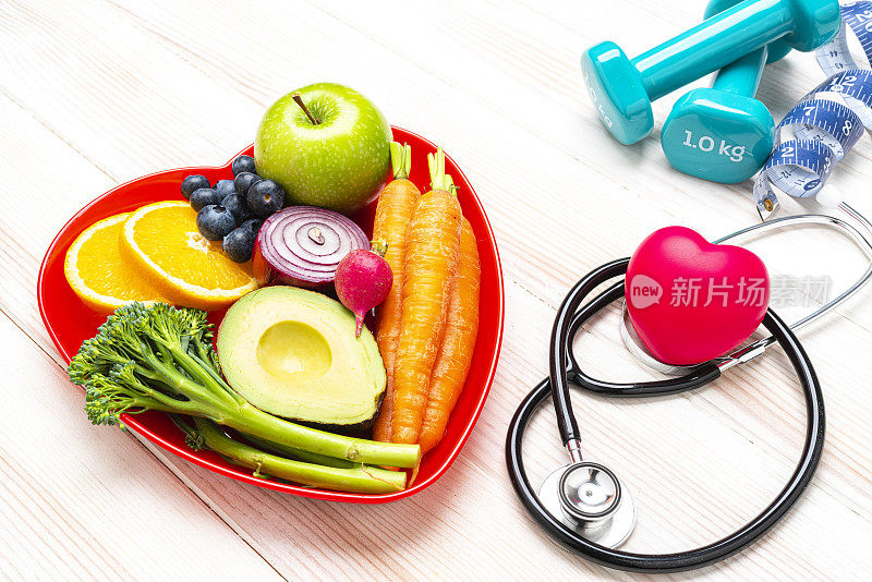 健康饮食、锻炼和心脏健康监测