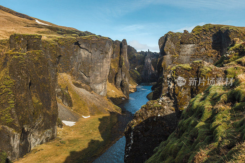 Fjaðrárgljúfur冰岛南部的峡谷，Kirkjubaejarklaustur西部