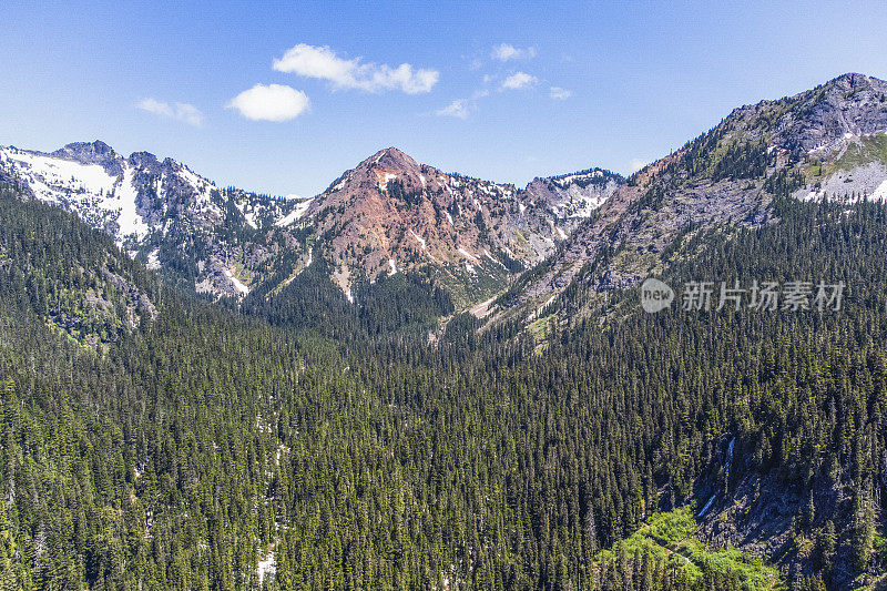 北卡斯卡德，华盛顿，从太平洋山脊步道(PCT)