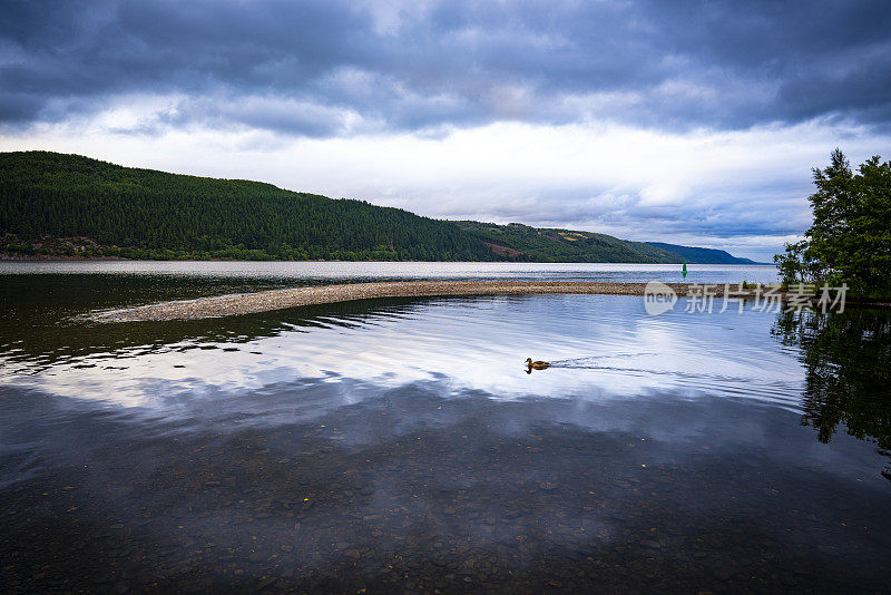英国苏格兰高地的尼斯湖淡水湖