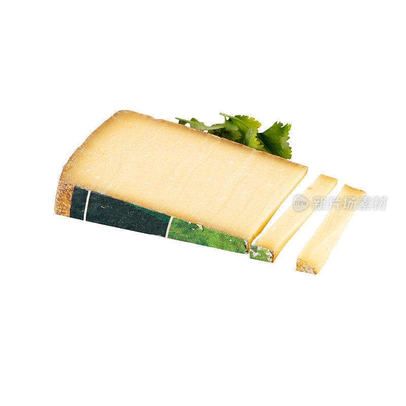 奶酪与香菜切出孤立的白色背景与剪辑路径