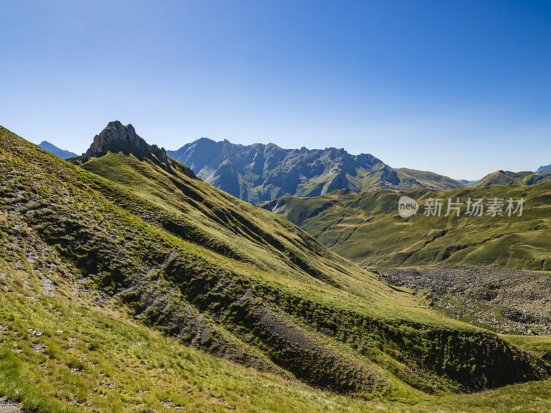 法国比利牛斯山脉的风景