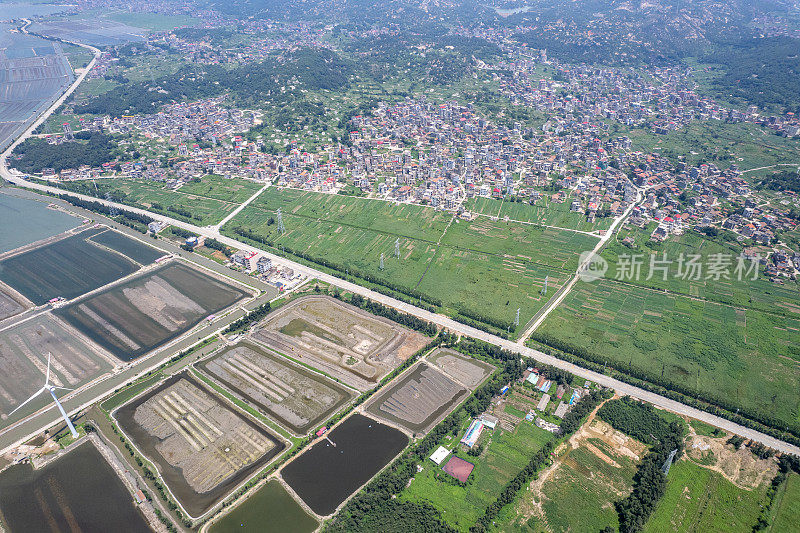 滩涂和水产养殖场鸟瞰图