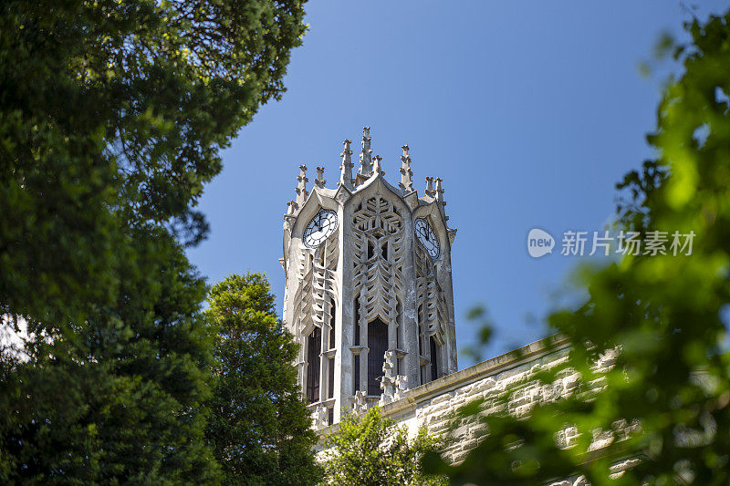 奥克兰大学钟楼