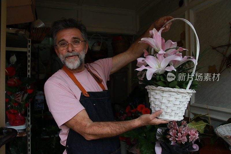 骄傲的花店工人