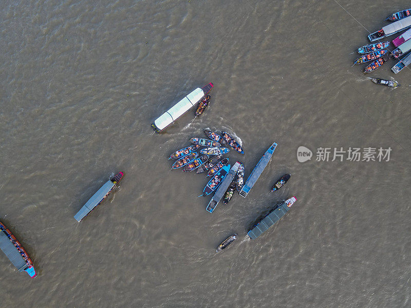 湄公河上的水上市场，芹苴，越南