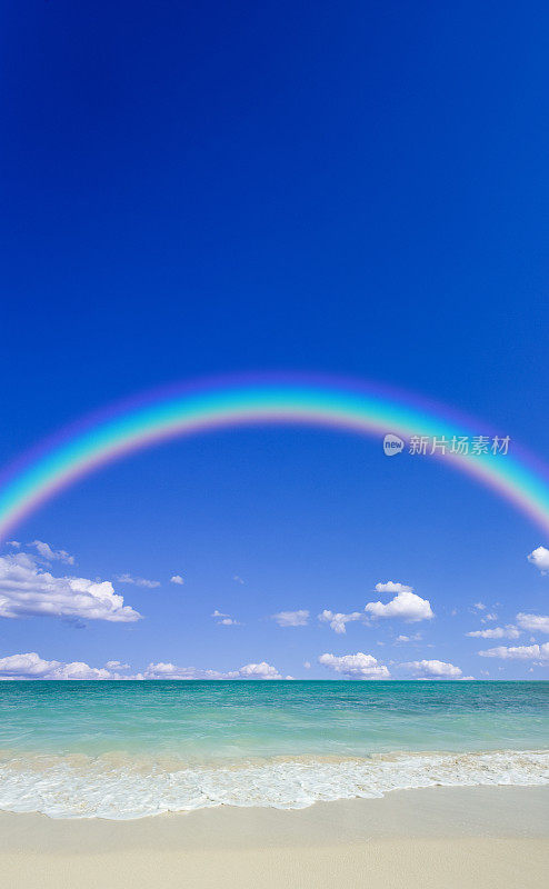 阳光和彩虹的海滩