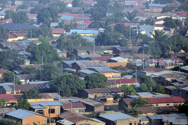 布隆迪:布琼布拉的屋顶