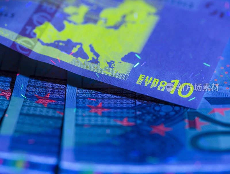 紫外线下的欧洲货币