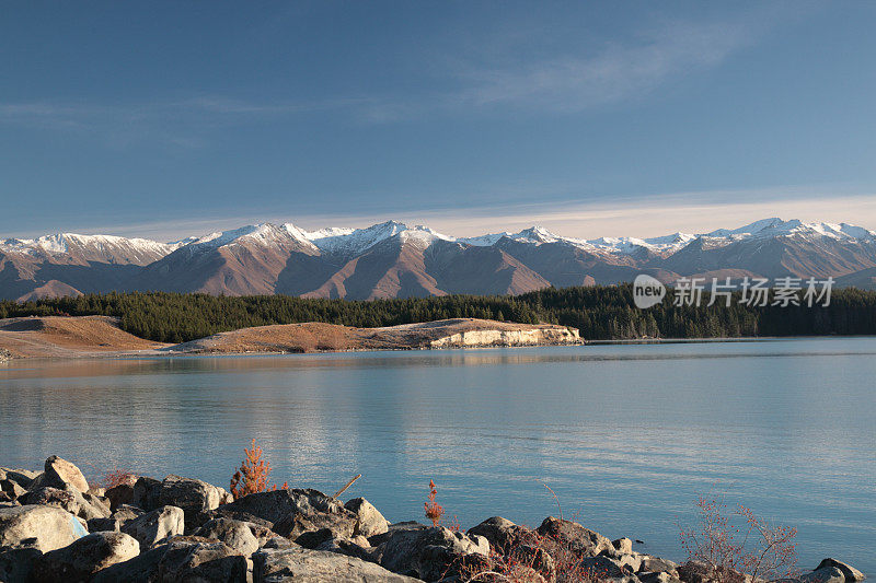 普卡基湖和库克山的冬天，新西兰