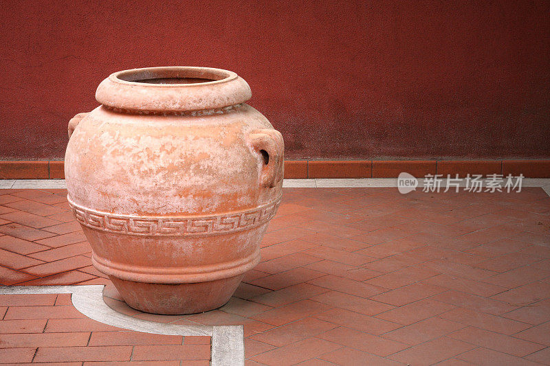 Terracotta的花瓶