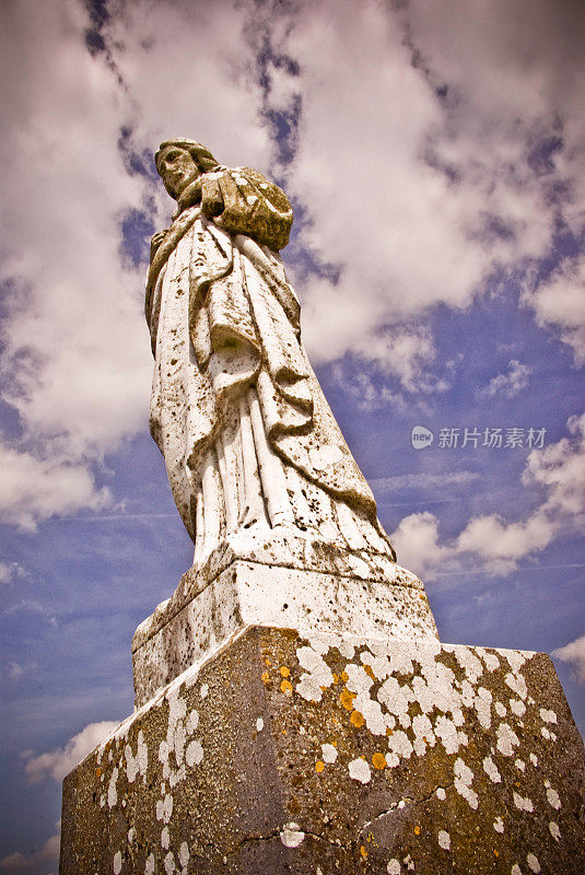 爱尔兰蒂珀雷里公墓的耶稣雕像