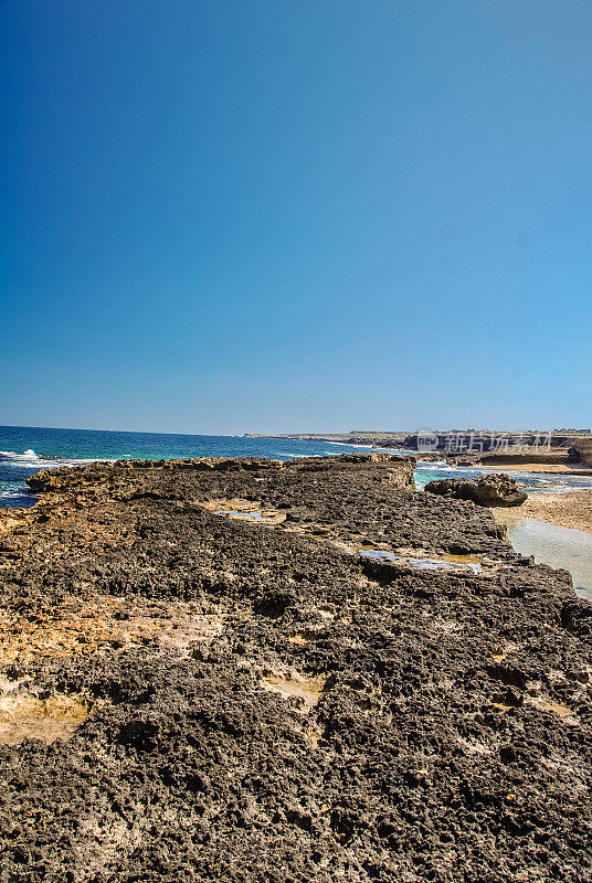 西西里岛的海岸线