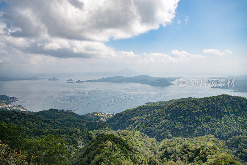 菲律宾塔阿尔火山岛