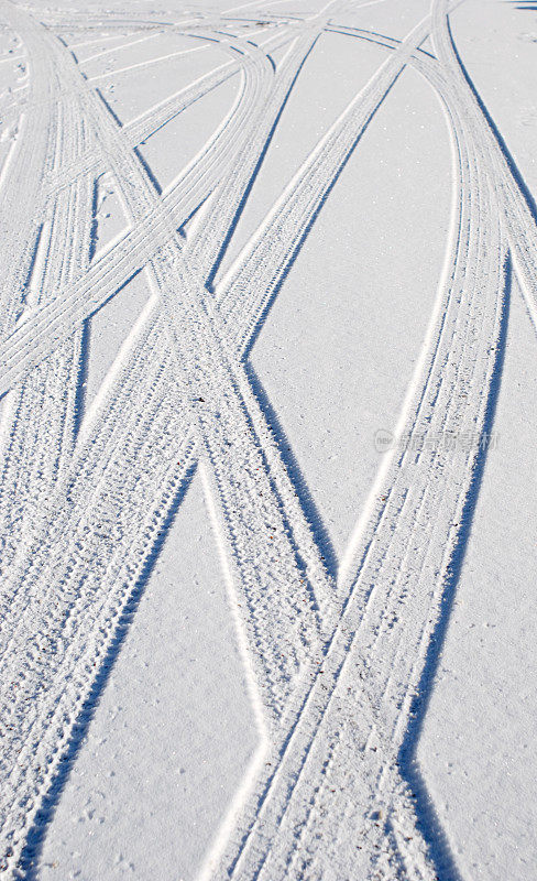 雪滑标记