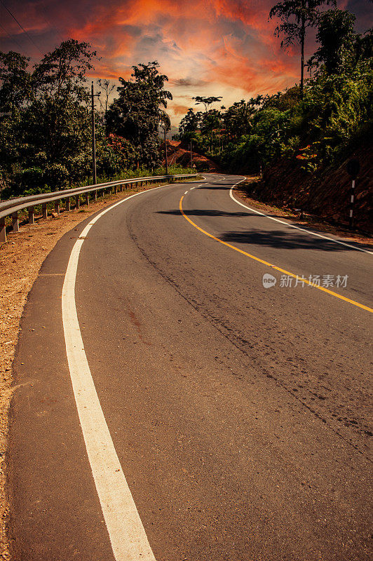 汽车高速公路驾驶