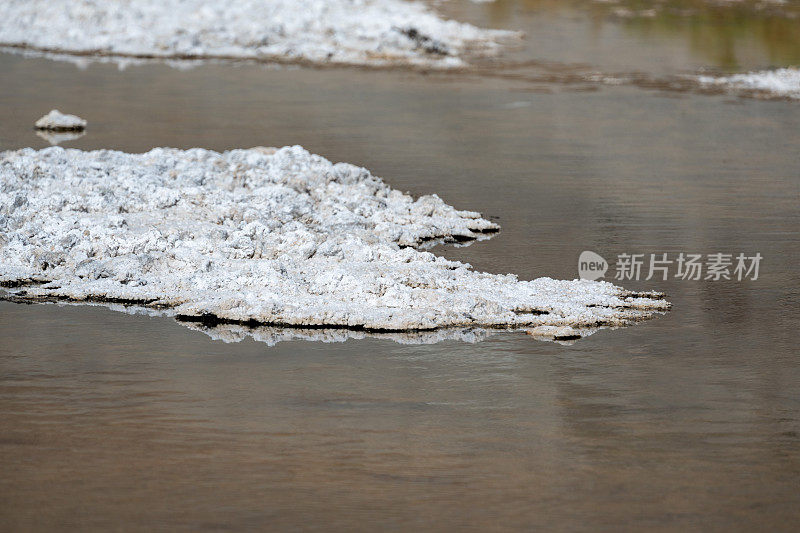 死亡谷干湿盐碱地