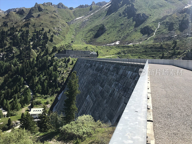 瑞士瓦莱州-内达兹-西维兹-克鲁森湖-水坝