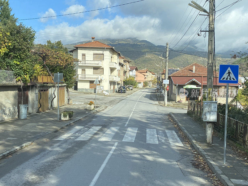 保加利亚-里拉村在里拉山-主要街道