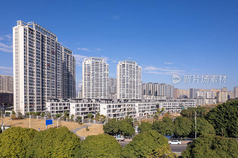 城市别墅和高层住宅鸟瞰图