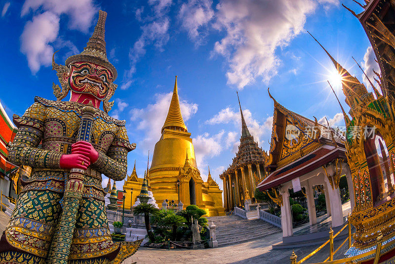 泰国曼谷，玉寺
