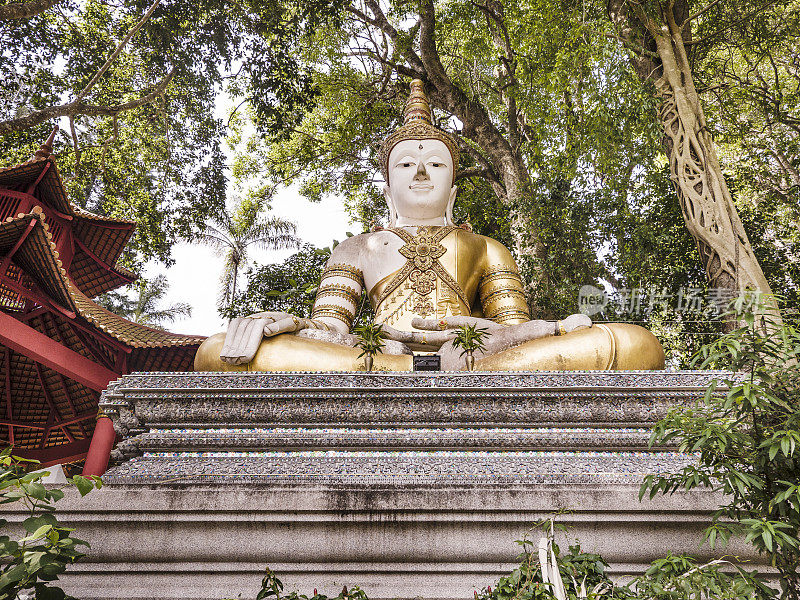 泰国素贴寺的佛像