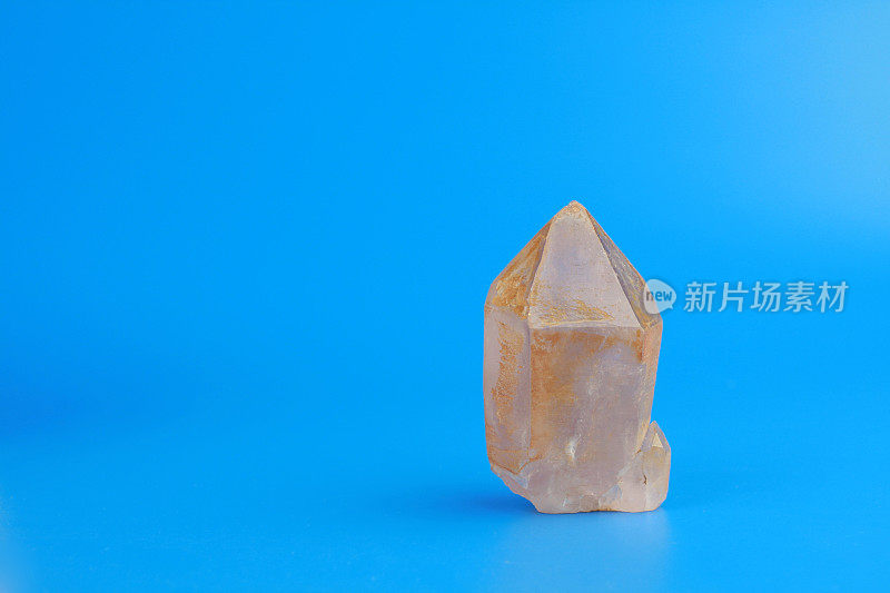 在蓝色的水晶