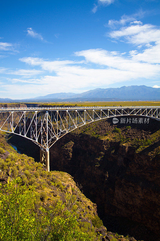 新墨西哥州陶斯：里奥格兰德峡谷大桥