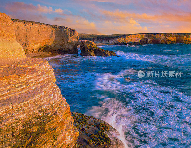 蒙大拿德奥罗州立公园的加州海岸海岸线