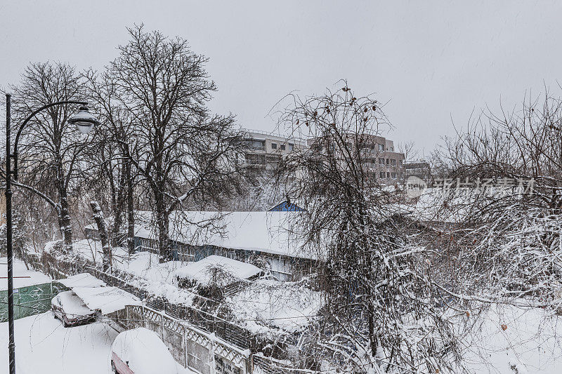 降雪在城市