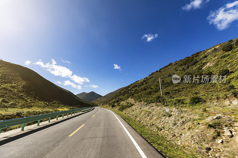 山中空路