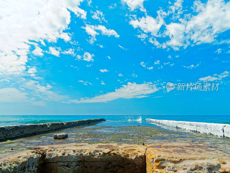 大海上方的天空