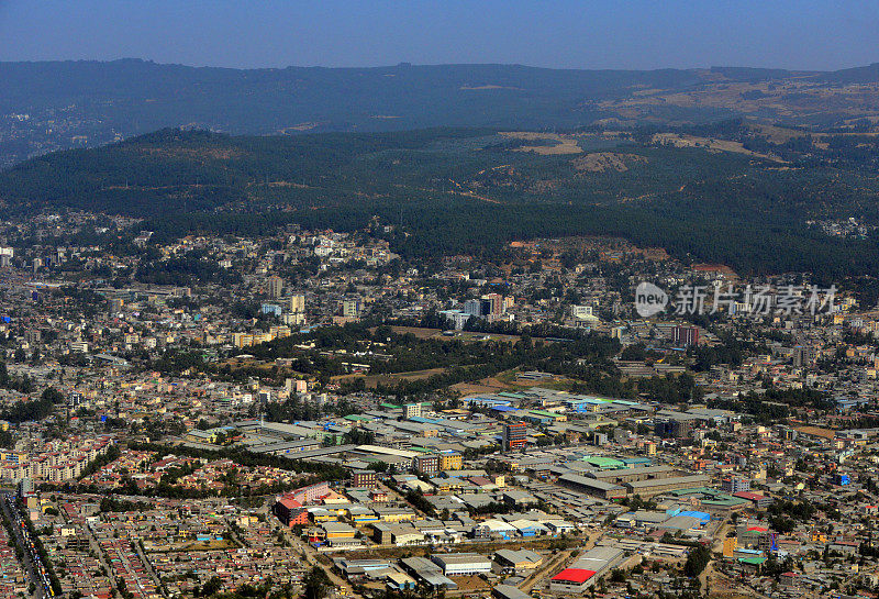 亚的斯亚贝巴和埃塞俄比亚高原，从空中看，埃塞俄比亚