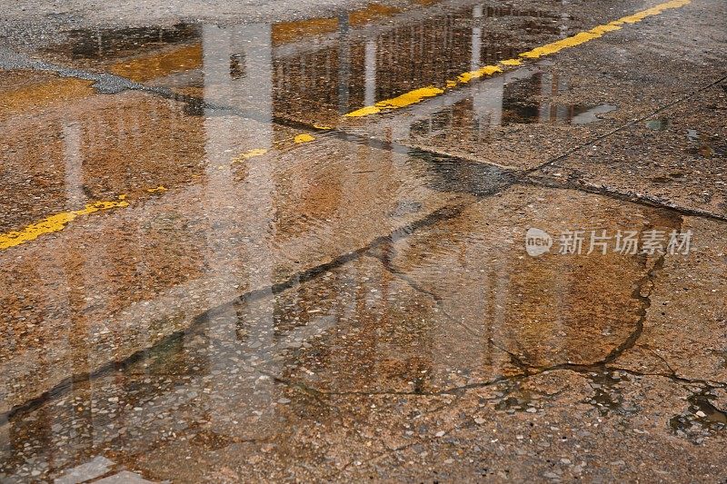 雨点过后道路被淹