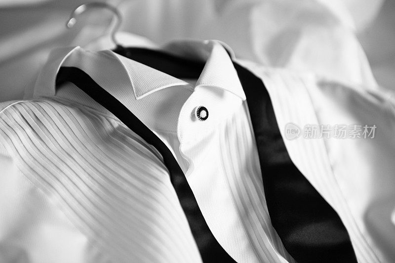 白衬衫和领结