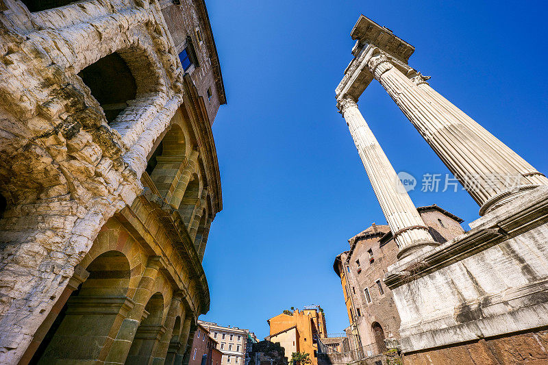 雄伟的考古区马塞勒斯剧院在古罗马的中心