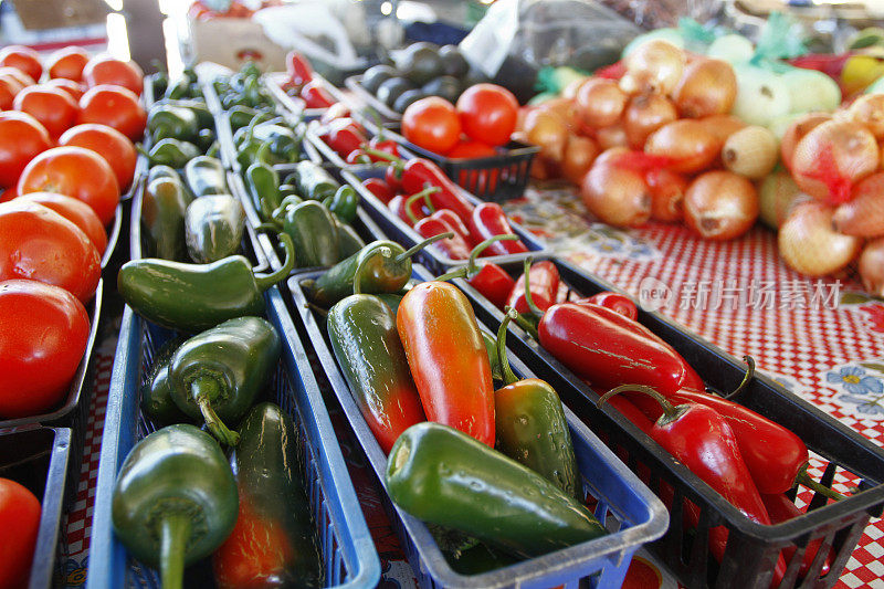 墨西哥辣椒在农贸市场