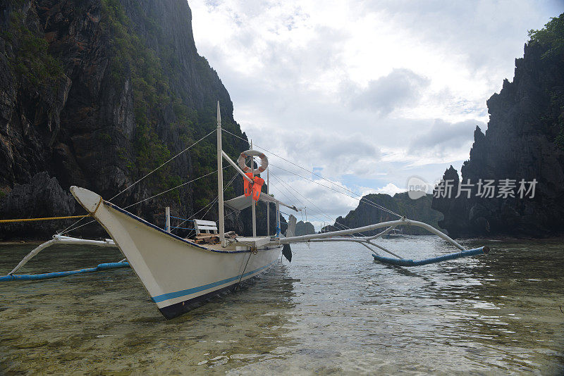 菲律宾的班卡支腿船
