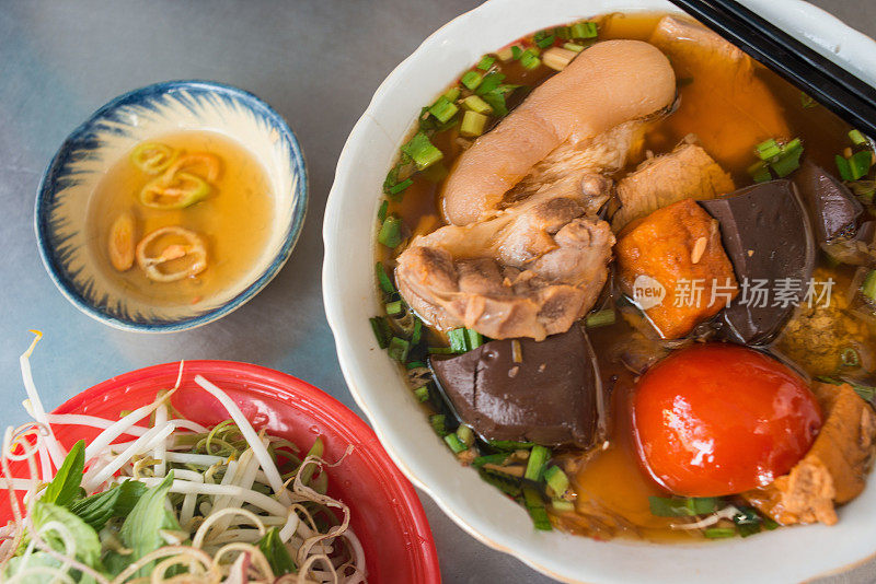 这道菜在一些亚洲国家很受欢迎，比如越南，泰国